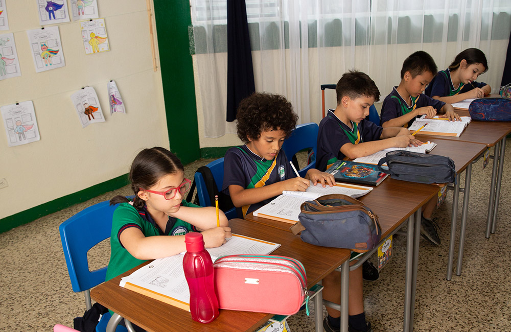 Portugués en primaria y secundaria - SEP International School